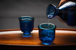 話題の定期便『SAKEPOST（サケポスト）』とは？ポストに届く日本酒で気軽に飲み比べ！